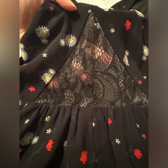 BCBGeneration dress size 8 - Picture 7 of 7